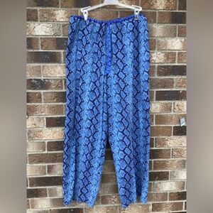 Victoria Secret Blue Snake Print Lounge Pants